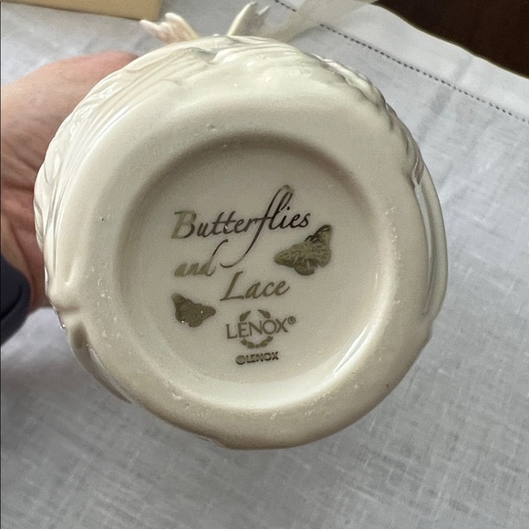 Lenox Butterflies & Lace 8" Bud Vase - Picture 8 of 15